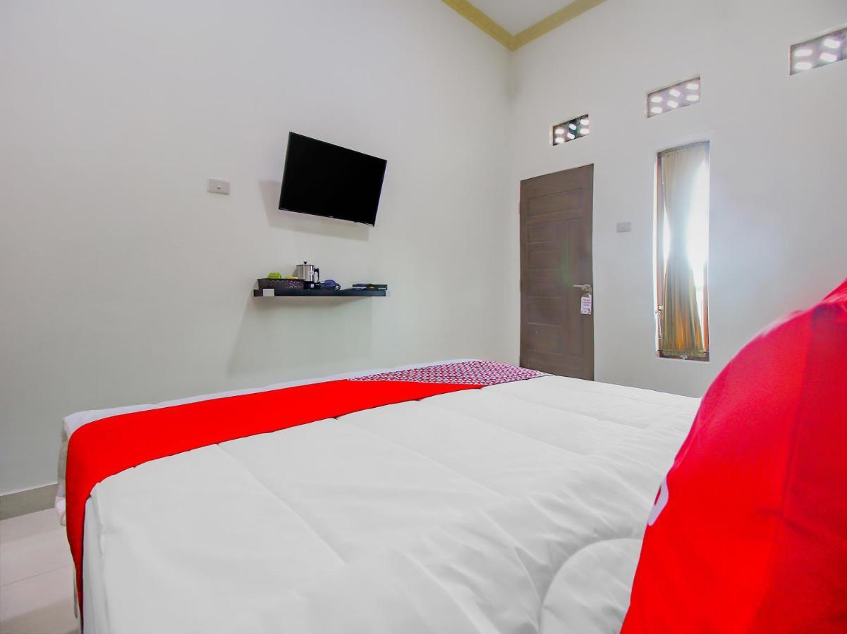 Perabumulih Oyo 90063 Silver Homestay Syariah מראה חיצוני תמונה