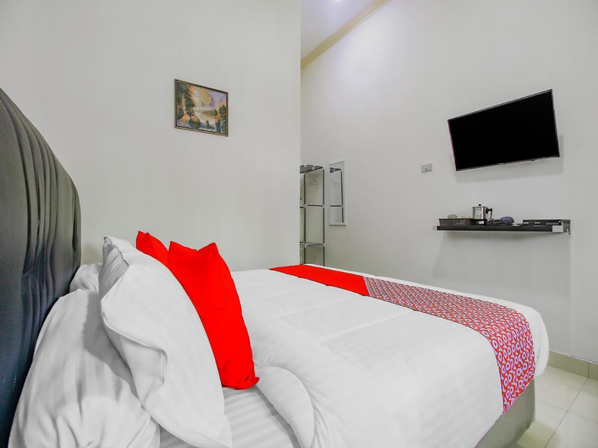 Perabumulih Oyo 90063 Silver Homestay Syariah מראה חיצוני תמונה
