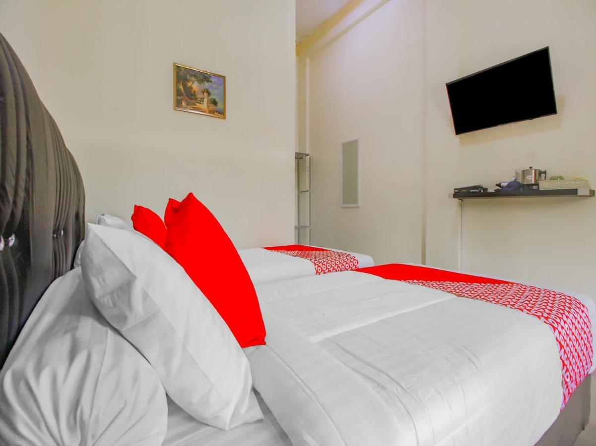 Perabumulih Oyo 90063 Silver Homestay Syariah מראה חיצוני תמונה