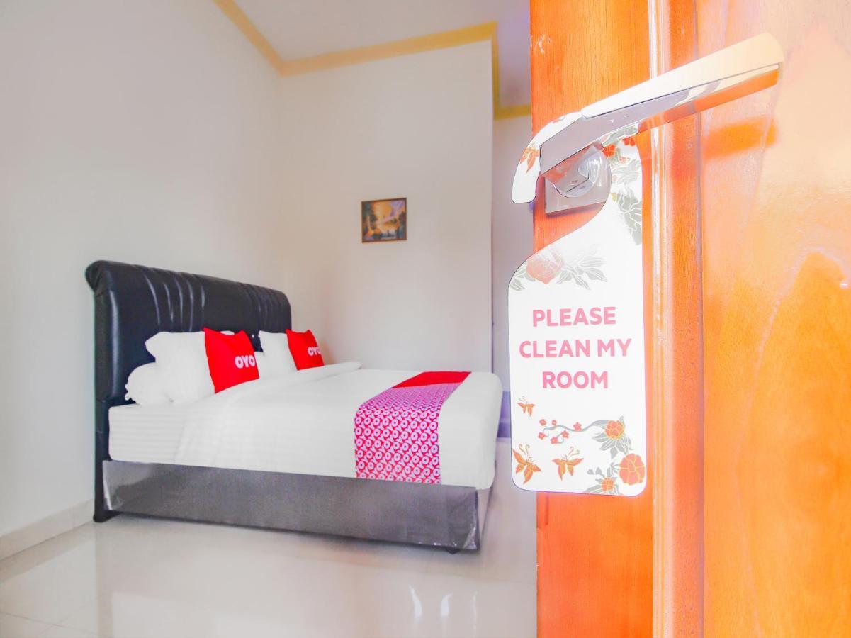 Perabumulih Oyo 90063 Silver Homestay Syariah מראה חיצוני תמונה