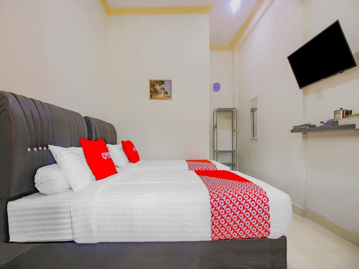 Perabumulih Oyo 90063 Silver Homestay Syariah מראה חיצוני תמונה